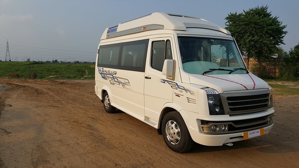 Tempo Traveller in Delhi, Hire tempo traveller in Delhi, Tempo Traveller rental in Delhi